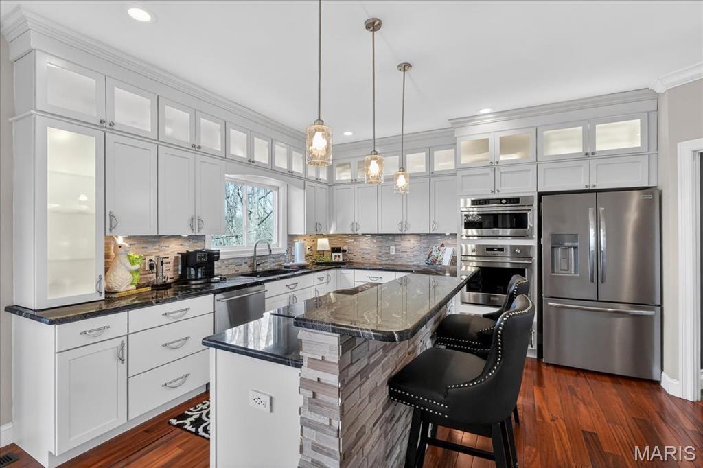 26067435 Property Photo 17