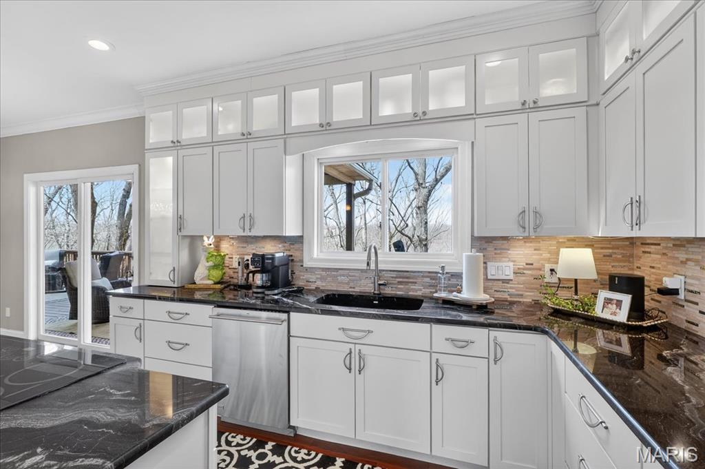 26067435 Property Photo 18