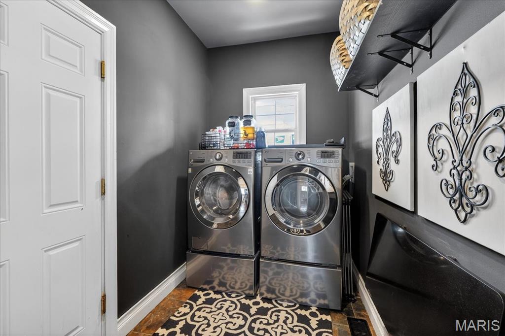 26067435 Property Photo 22