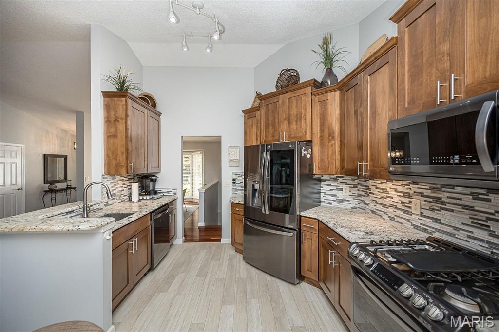 1414 Remington Oaks Terrace Property Photo 15