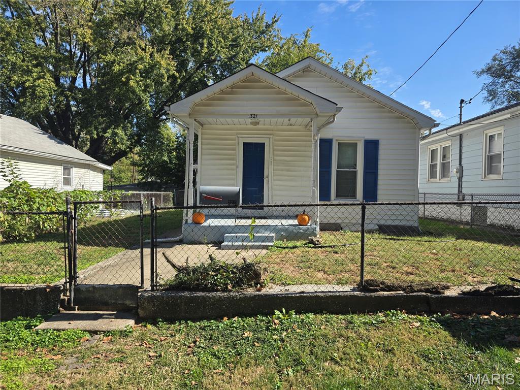 321 Dorris Street Property Photo 1