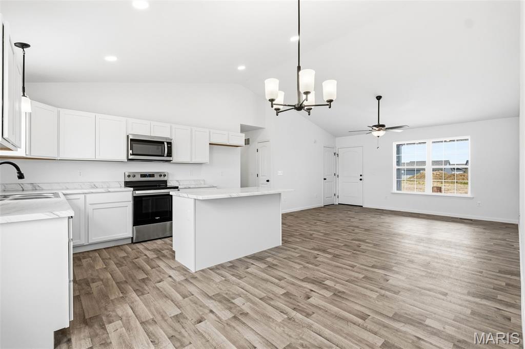 1016 Samwise Street Property Photo 12