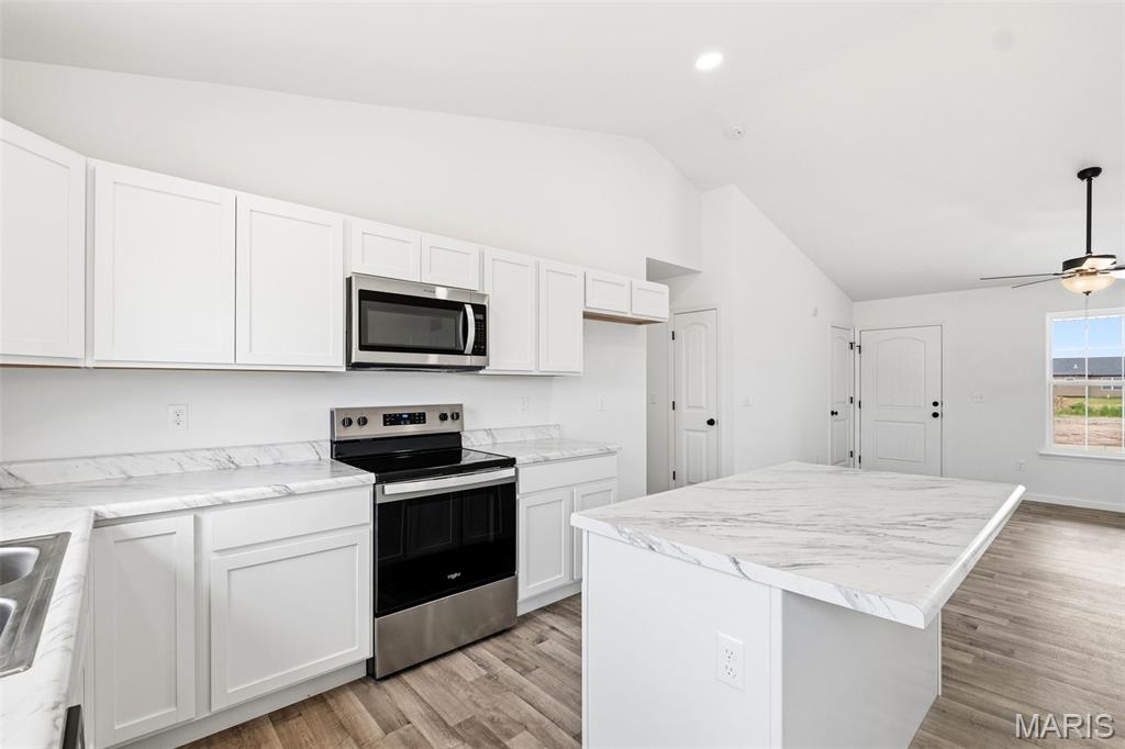 1016 Samwise Street Property Photo 16