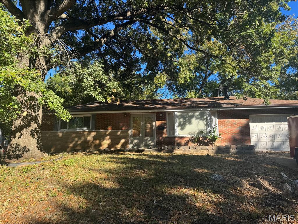 1007 Hutton Place Property Photo 1