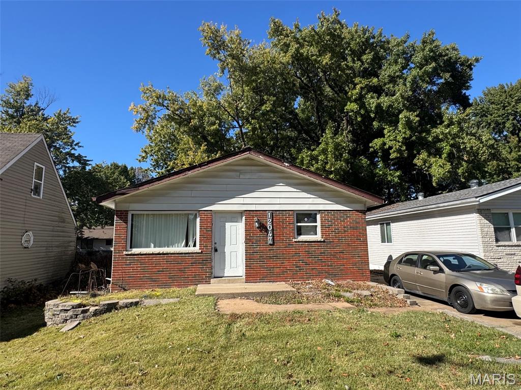 12047 Larimore Road Property Photo 1