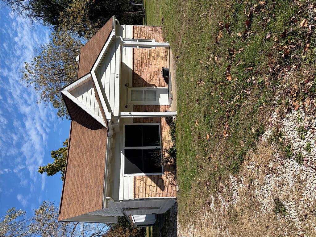 409 E Champ Clark Drive Property Photo 1