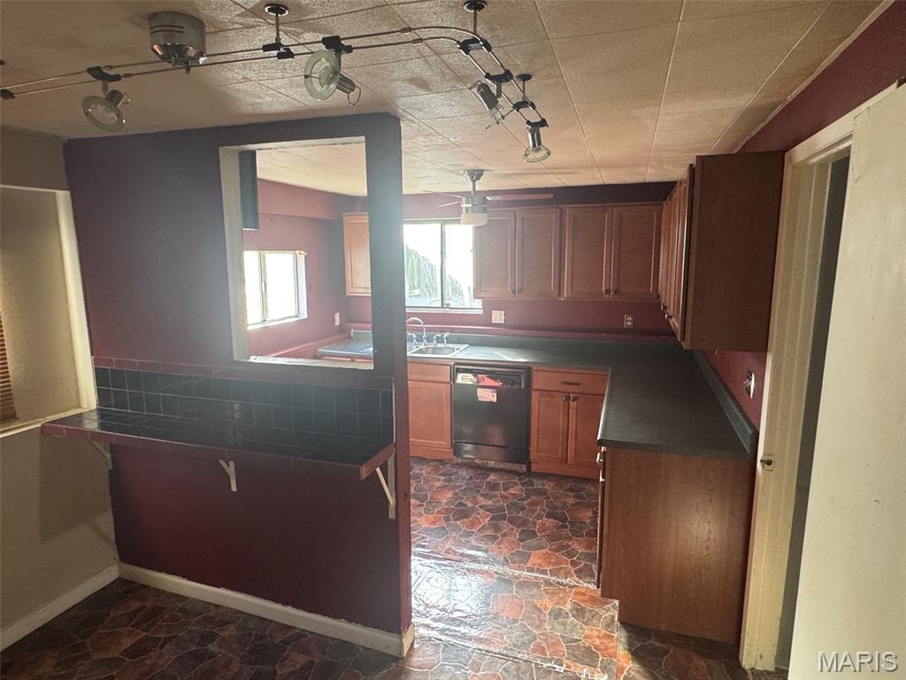 2929 Alger Avenue Property Photo 3