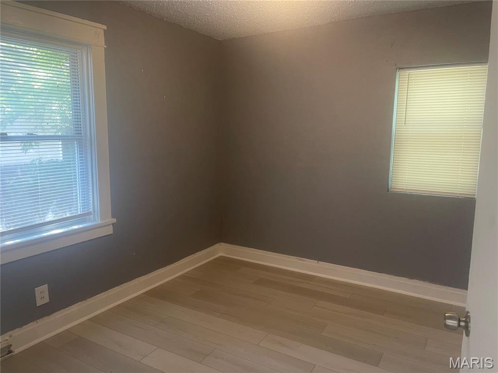 26067597 Property Photo 3