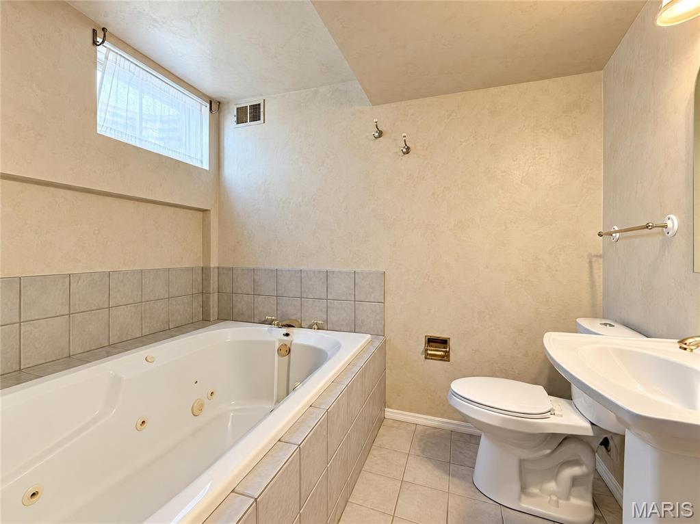 1927 Dewitt Ridge Drive Property Photo 14