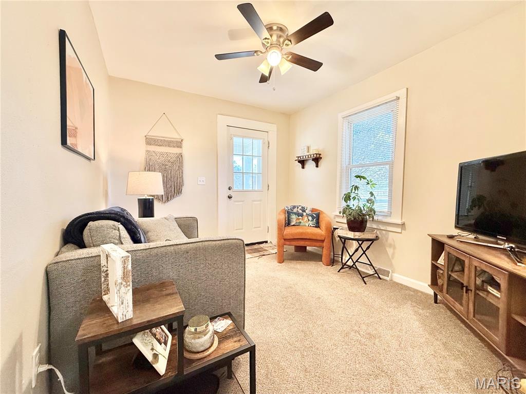 147 E Alton Avenue Property Photo 4
