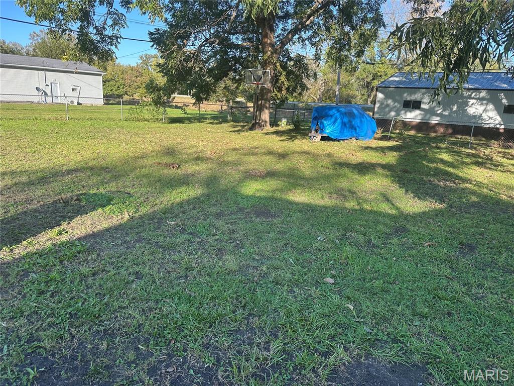 408 Henderson Avenue Property Photo 16