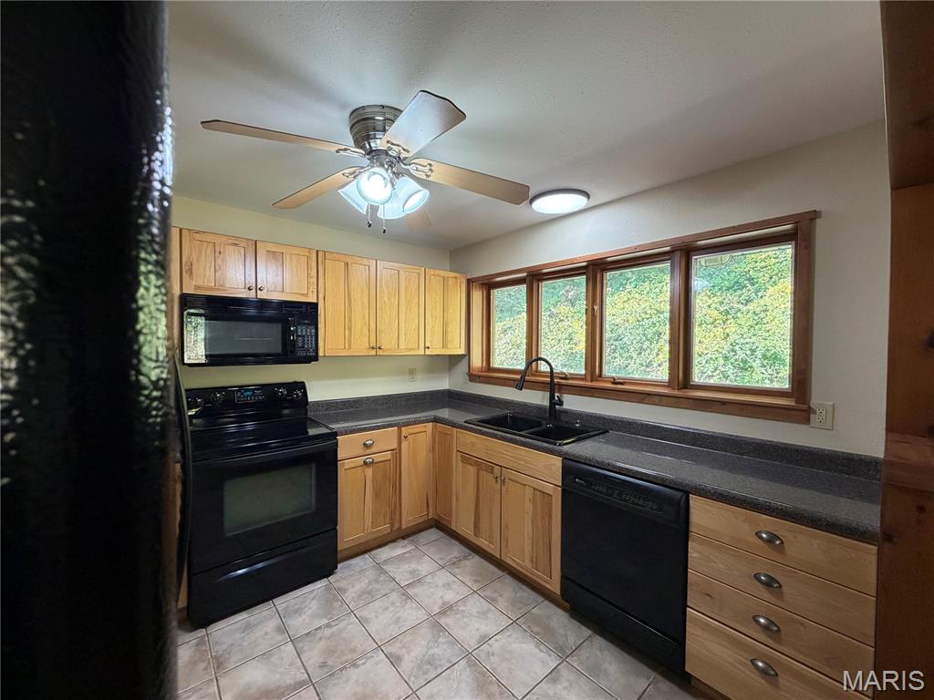 1237 Lakemont Drive Property Photo 12