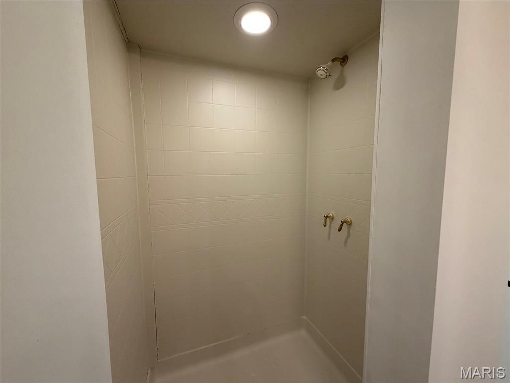 1237 Lakemont Drive Property Photo 18