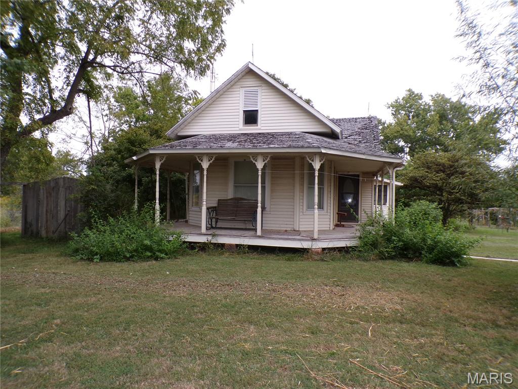 5237 Beaucoup Road Property Photo 1