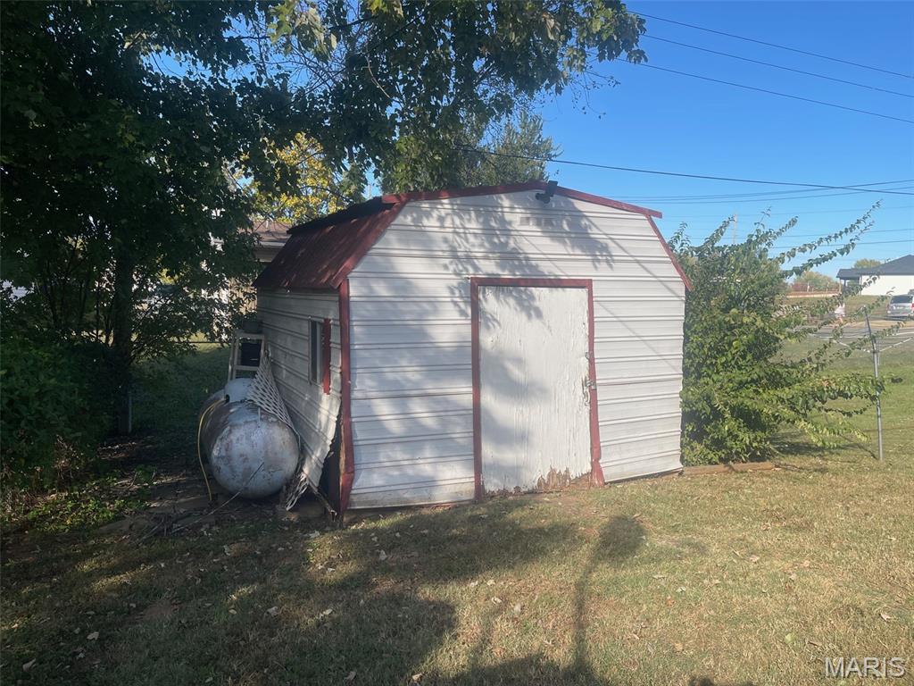 320 Baker Street Property Photo 2