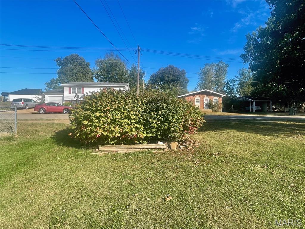 320 Baker Street Property Photo 4