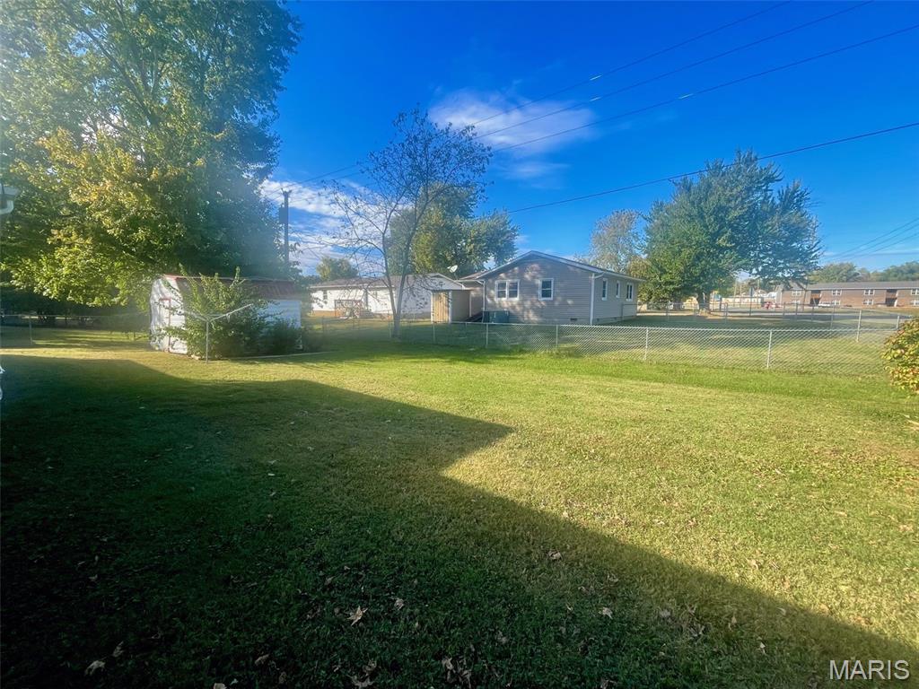 320 Baker Street Property Photo 7
