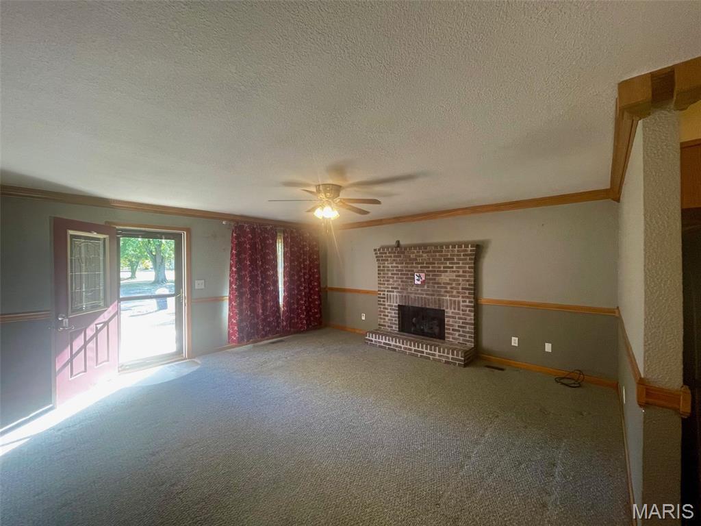 320 Baker Street Property Photo 13