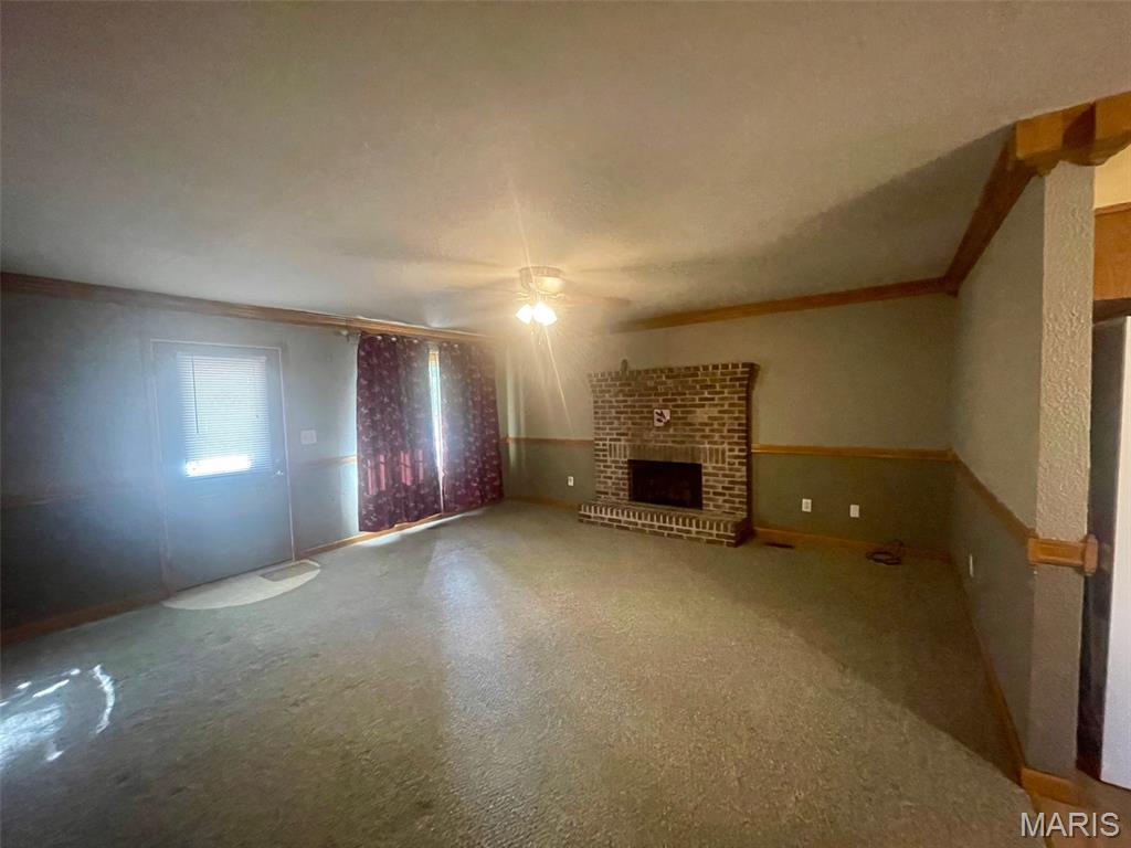 320 Baker Street Property Photo 14