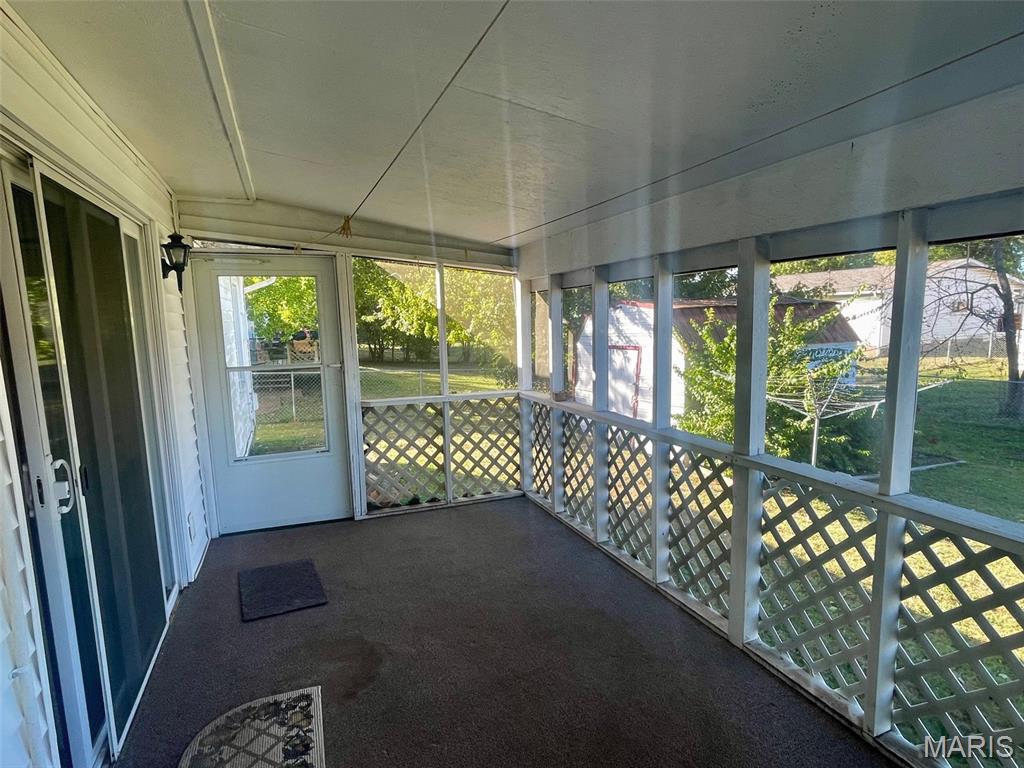 320 Baker Street Property Photo 31