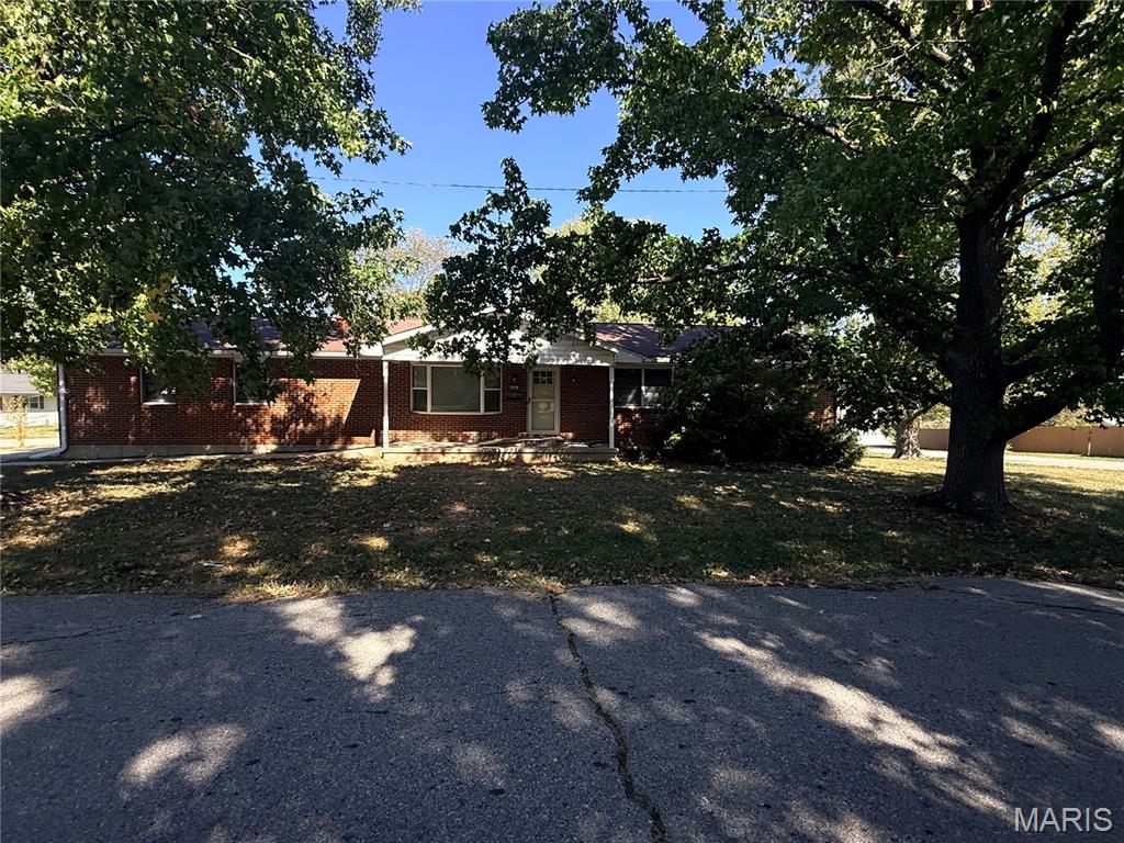 625 Clara Avenue Property Photo 1