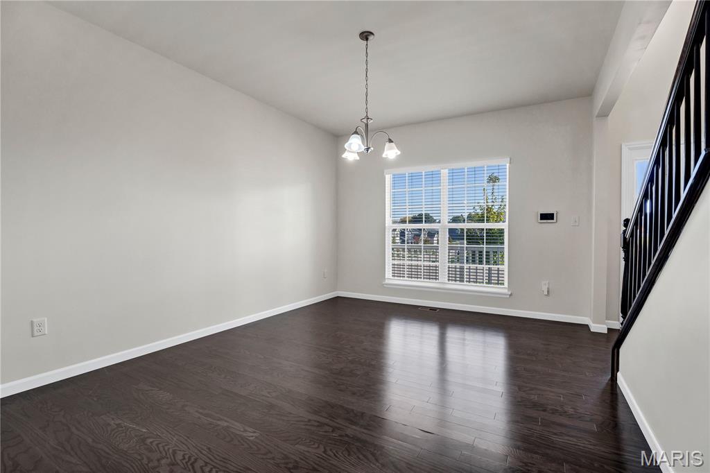 242 Lakeview Farms Drive Property Photo 4