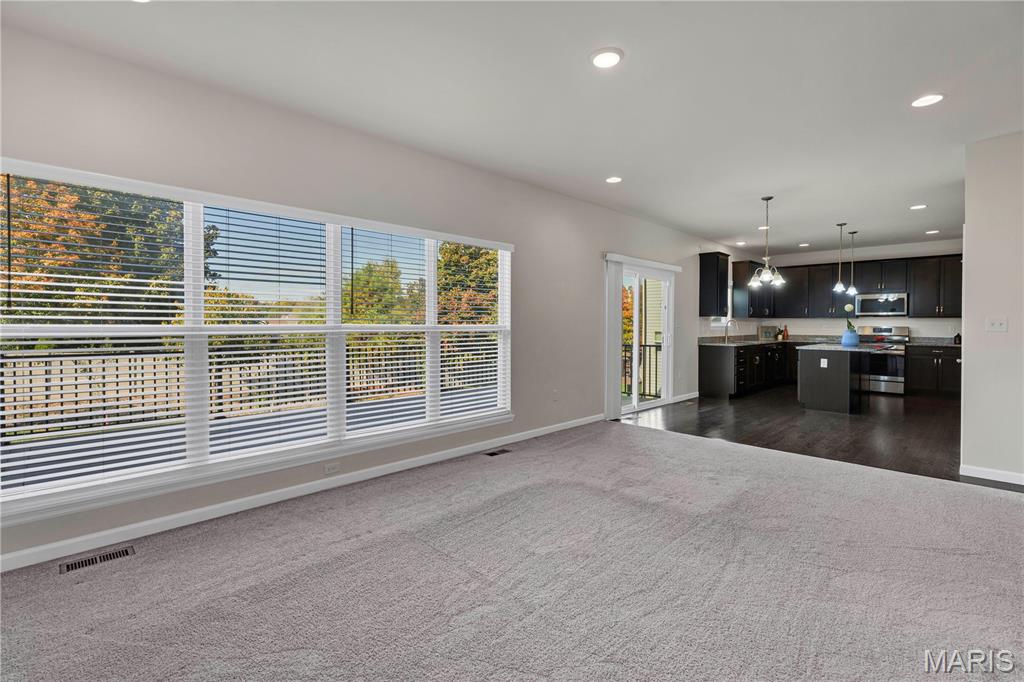 242 Lakeview Farms Drive Property Photo 11