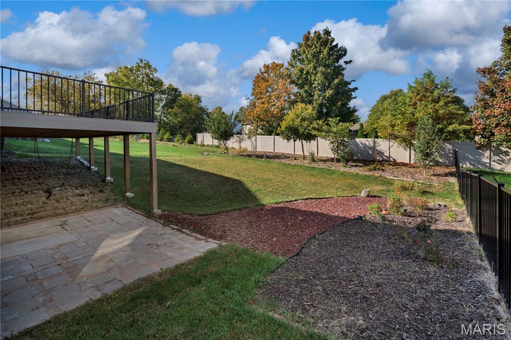 242 Lakeview Farms Drive Property Photo 15