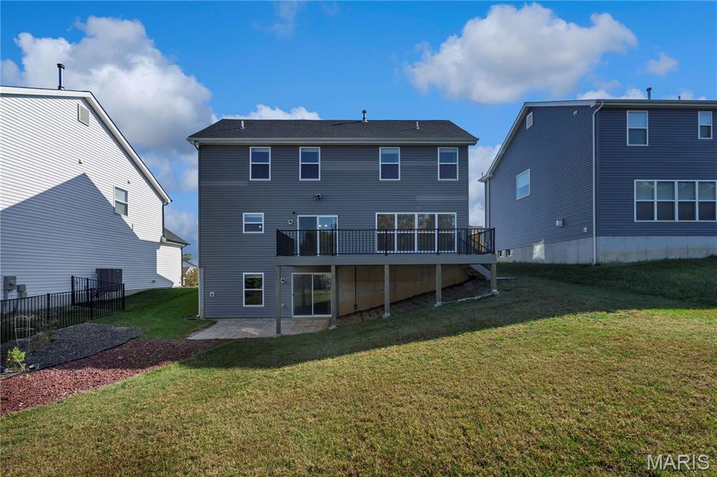 242 Lakeview Farms Drive Property Photo 16