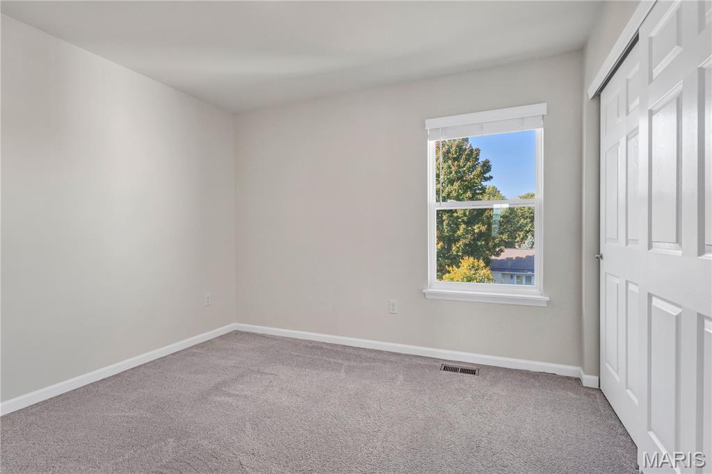 242 Lakeview Farms Drive Property Photo 18