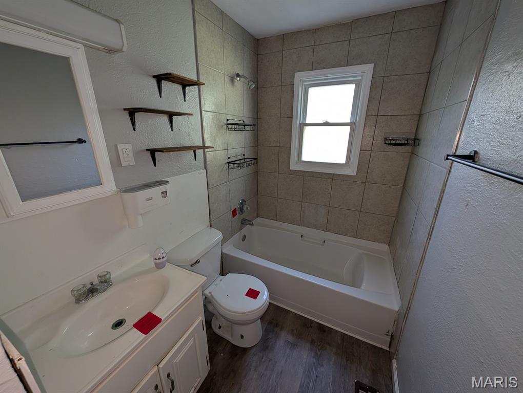 2706 Godfrey Street Property Photo 15