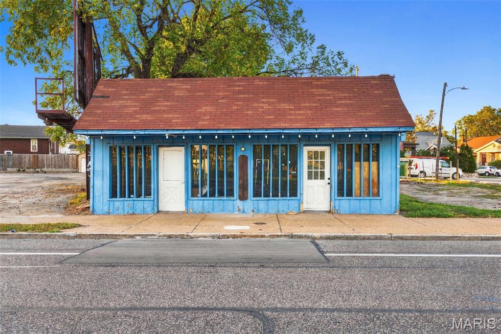 7047 Gravois Avenue Property Photo 1