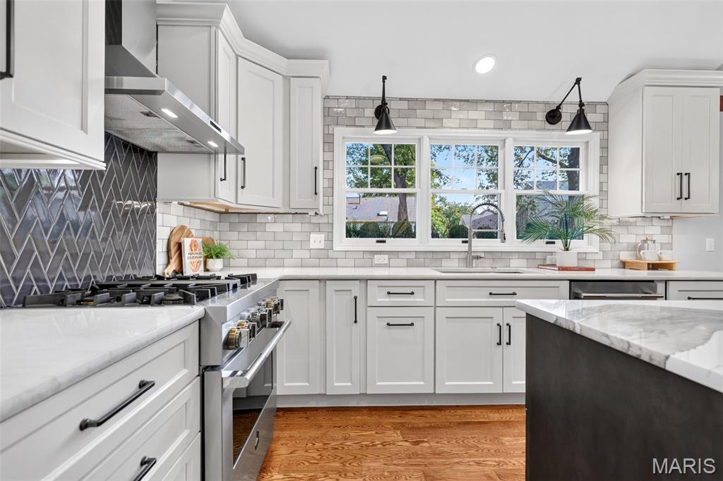 16 Pear Blossom Court Property Photo 6