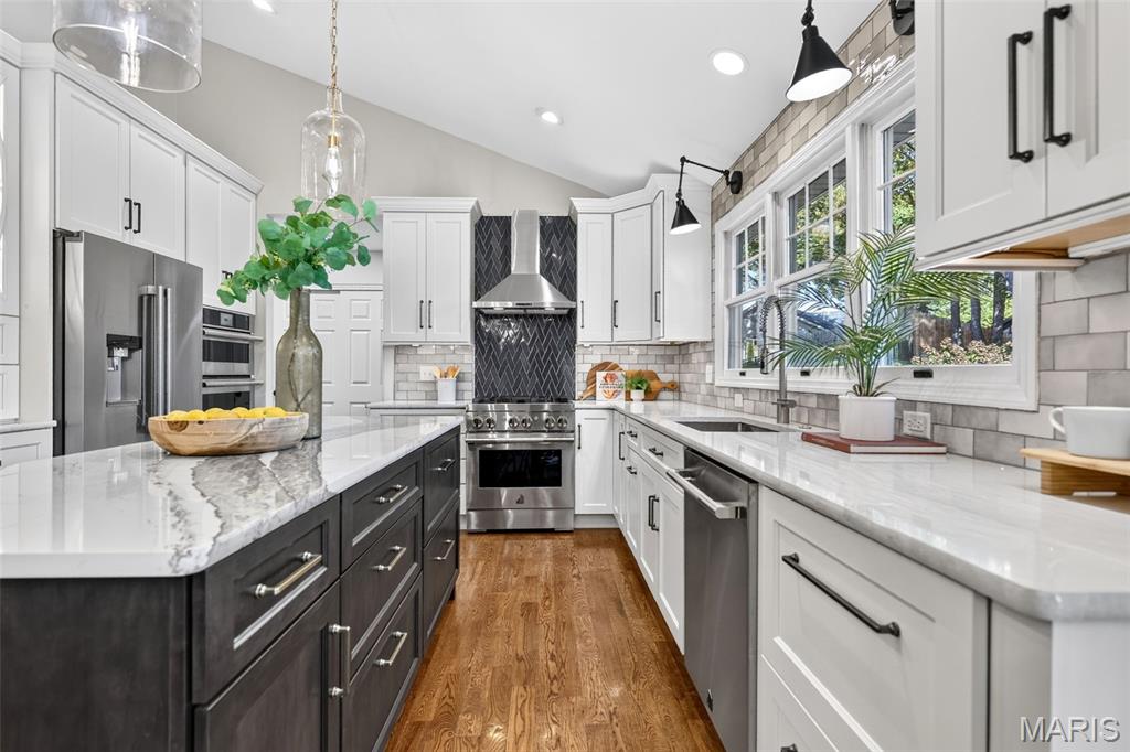 16 Pear Blossom Court Property Photo 7