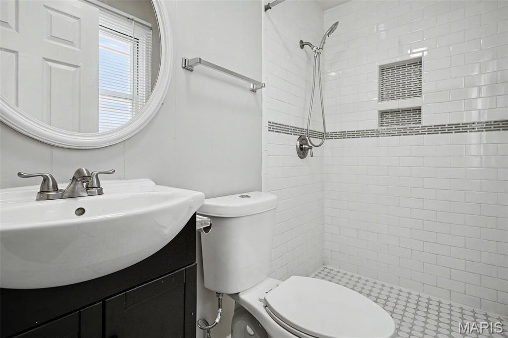 1370 Milbank Drive Property Photo 11