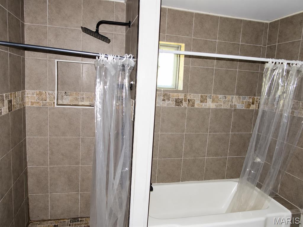651 N 39th Street Property Photo 9