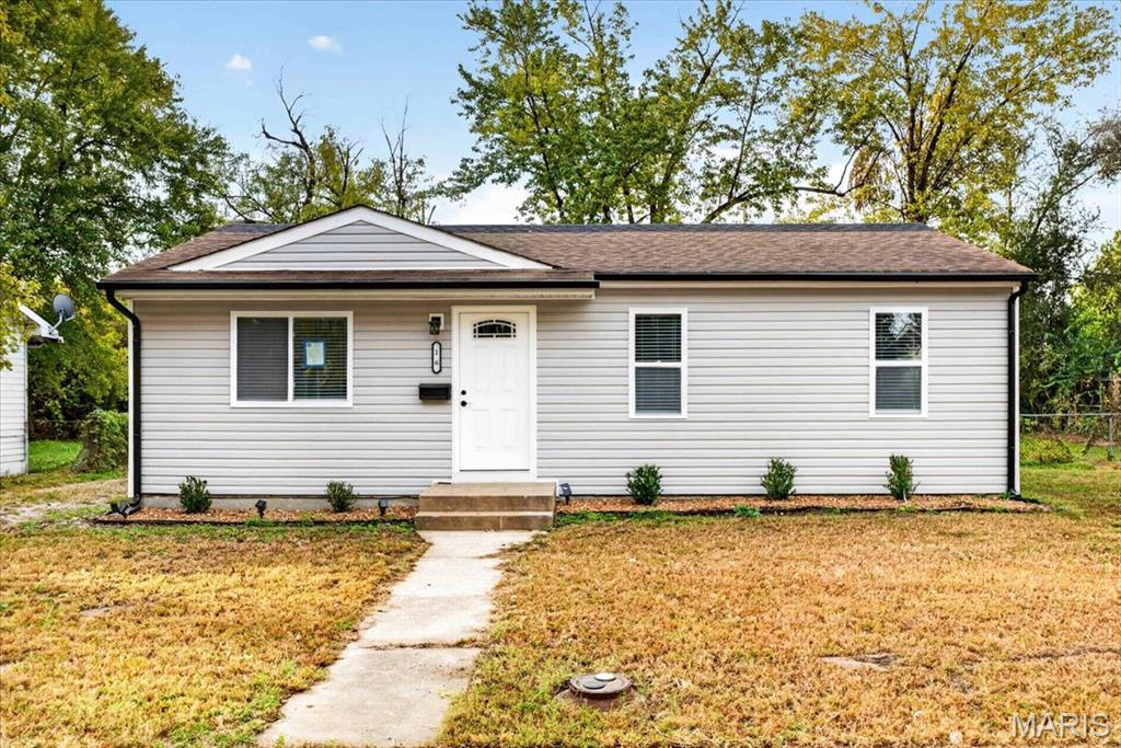 16 School Street Property Photo 1
