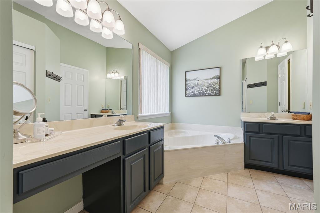 5616 Wickershire Lane Property Photo 14
