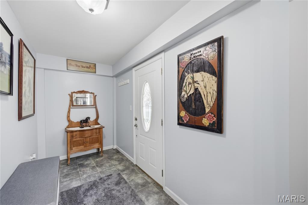 5529 State Road Y Property Photo 3