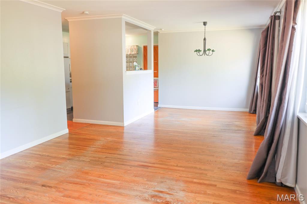 880 Preakness Lane Property Photo 7