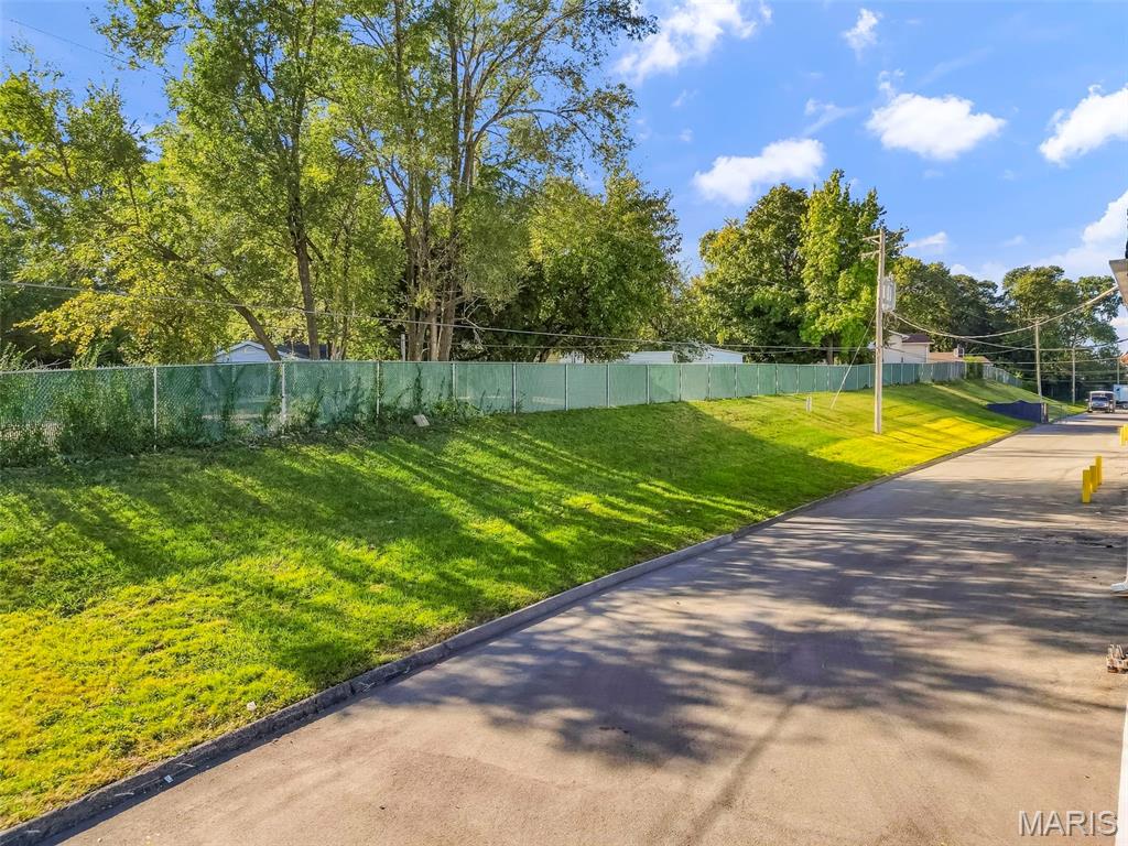 11130-64 Old St. Charles Road 11130-11164 Property Photo 18