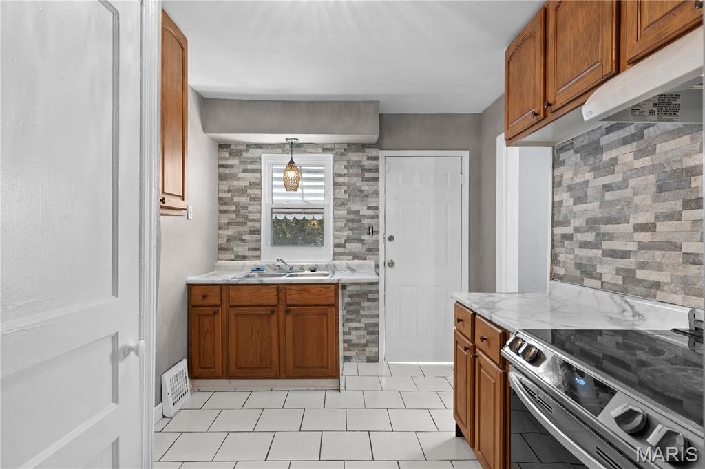 7358 Trenton Avenue Property Photo 15