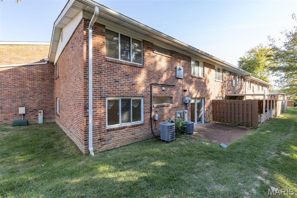 10821 Carroll Wood Way Property Photo 14