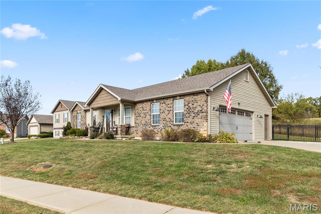 1602 Spring Mill Drive Property Photo 8