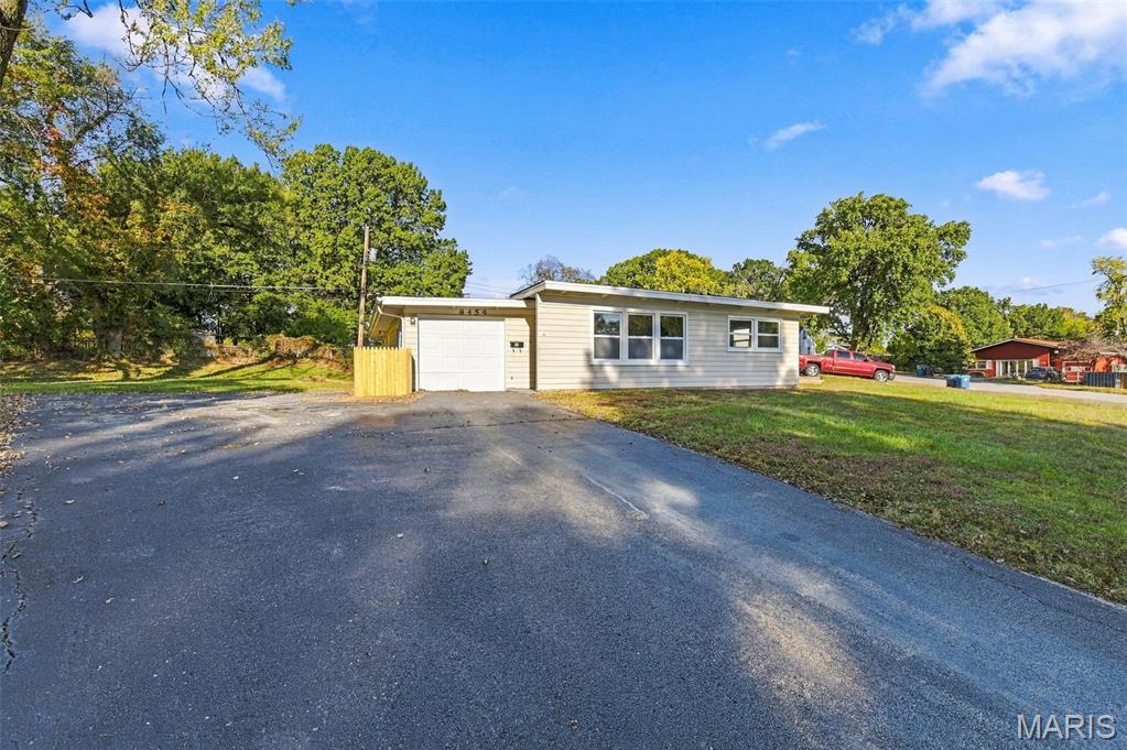 8454 Engler Avenue Property Photo 19