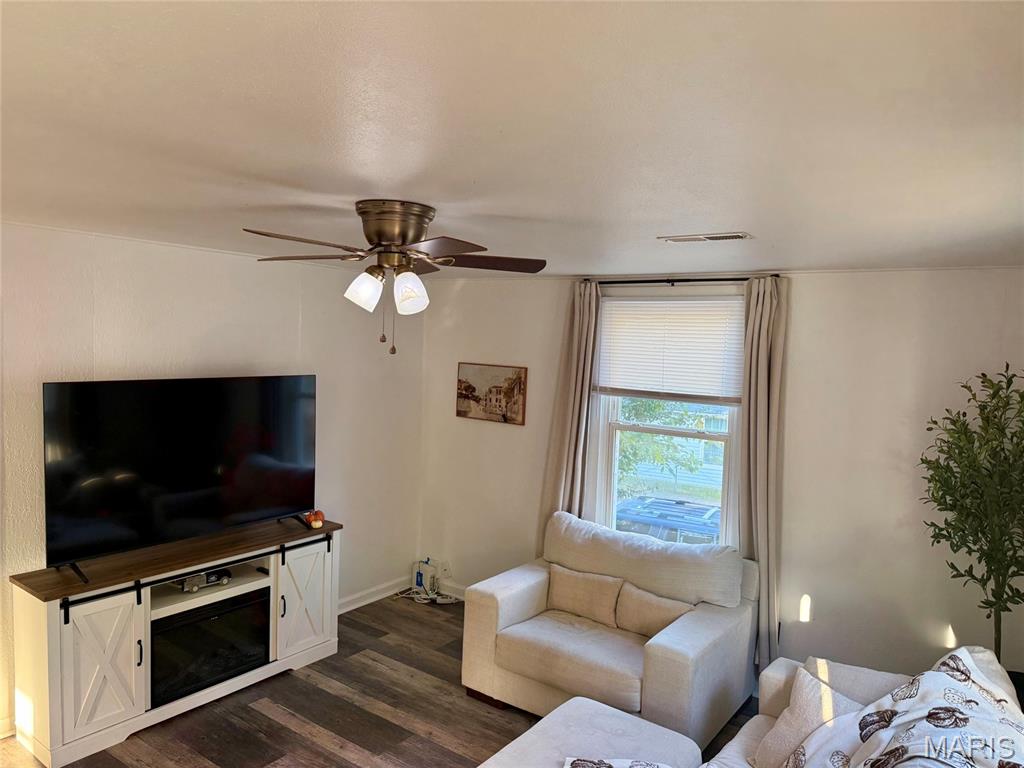 103 Frisco Street Property Photo 2