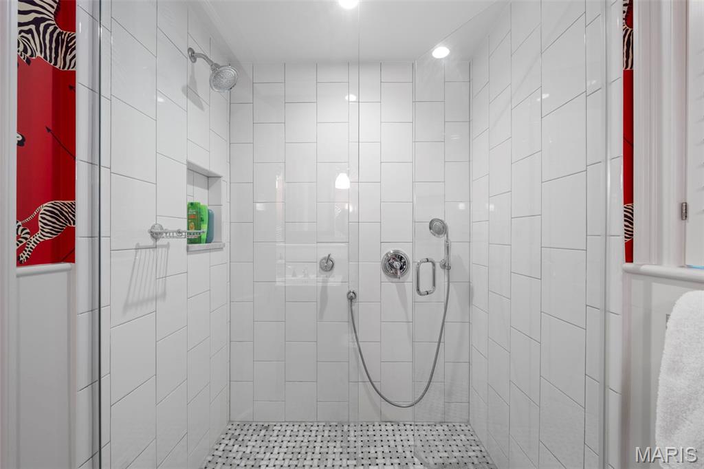 8150 Stanford Avenue Property Photo 47