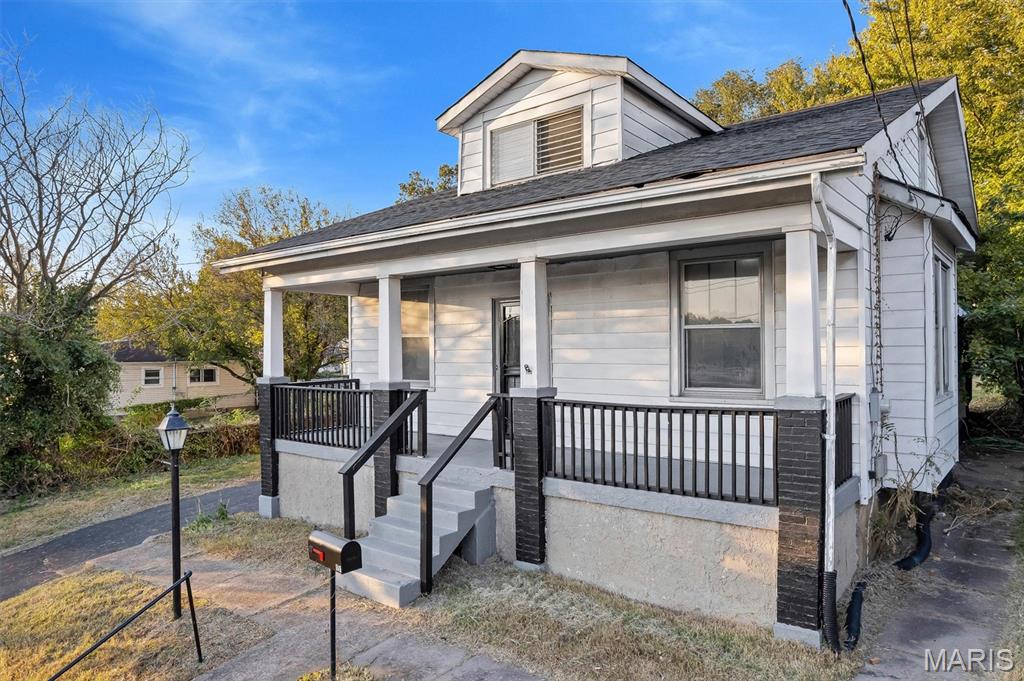 151 W Holden Avenue Property Photo 2