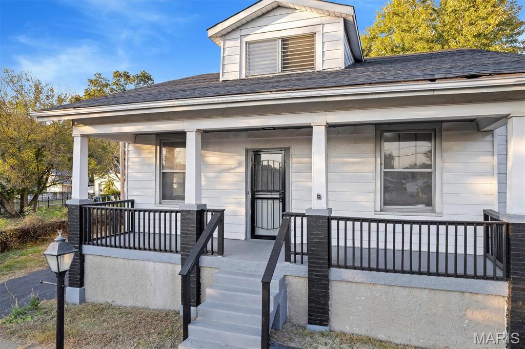 151 W Holden Avenue Property Photo 3