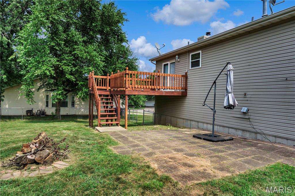 1 Summersong Court Property Photo 19
